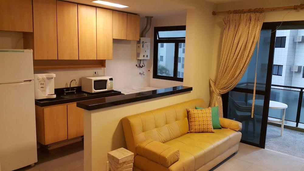 Barrabella Pé na areia