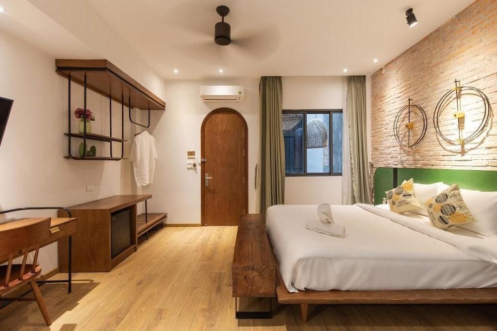 Seaforest Hotel by Haviland