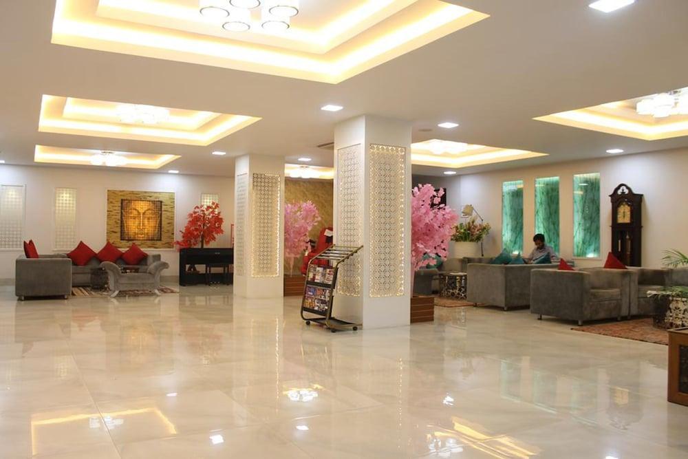 Hotel Harrison Palace