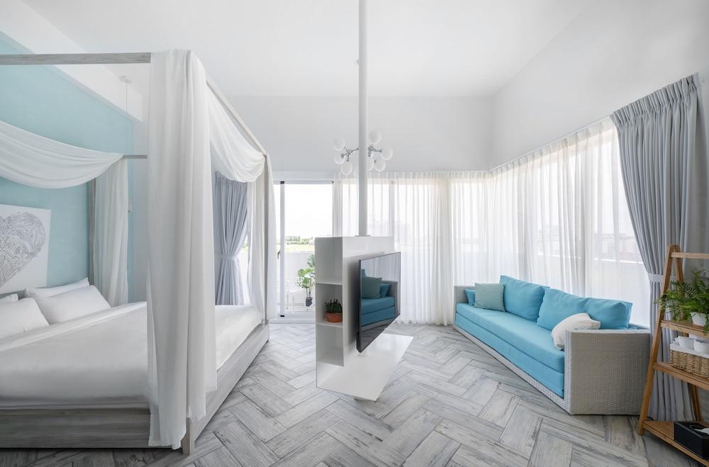 Color Coral Boutique Hotel