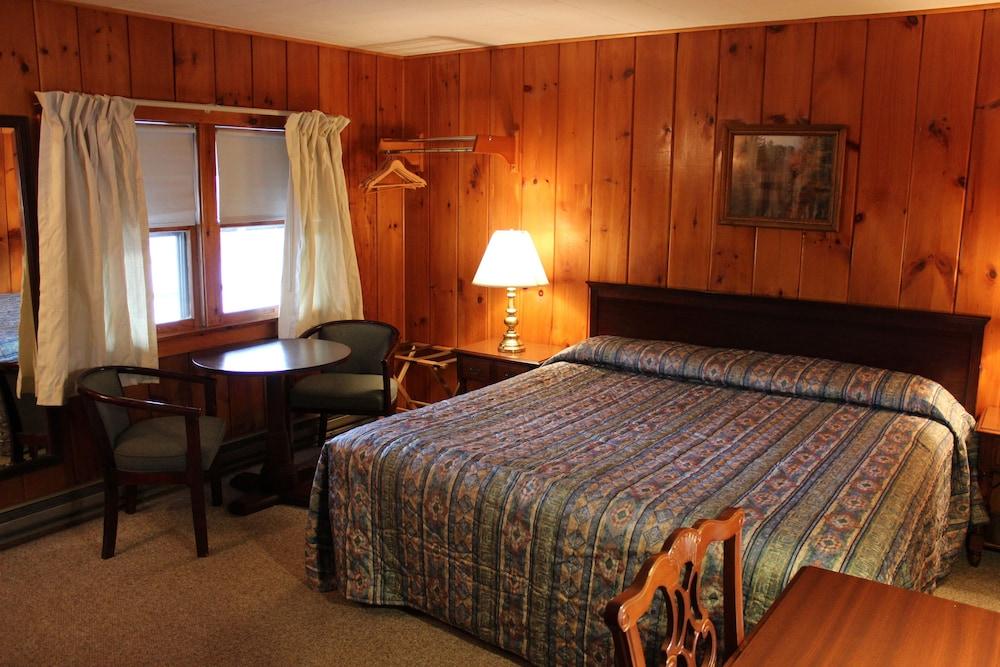 Nootka Lodge