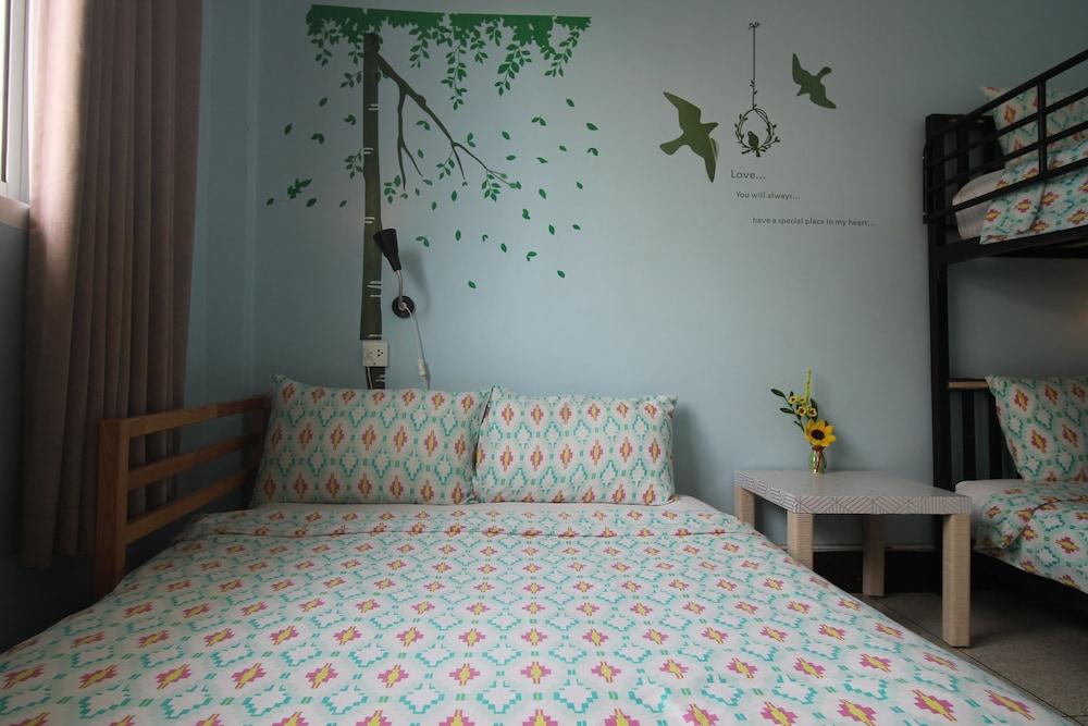 Baan Nampetch Hostel