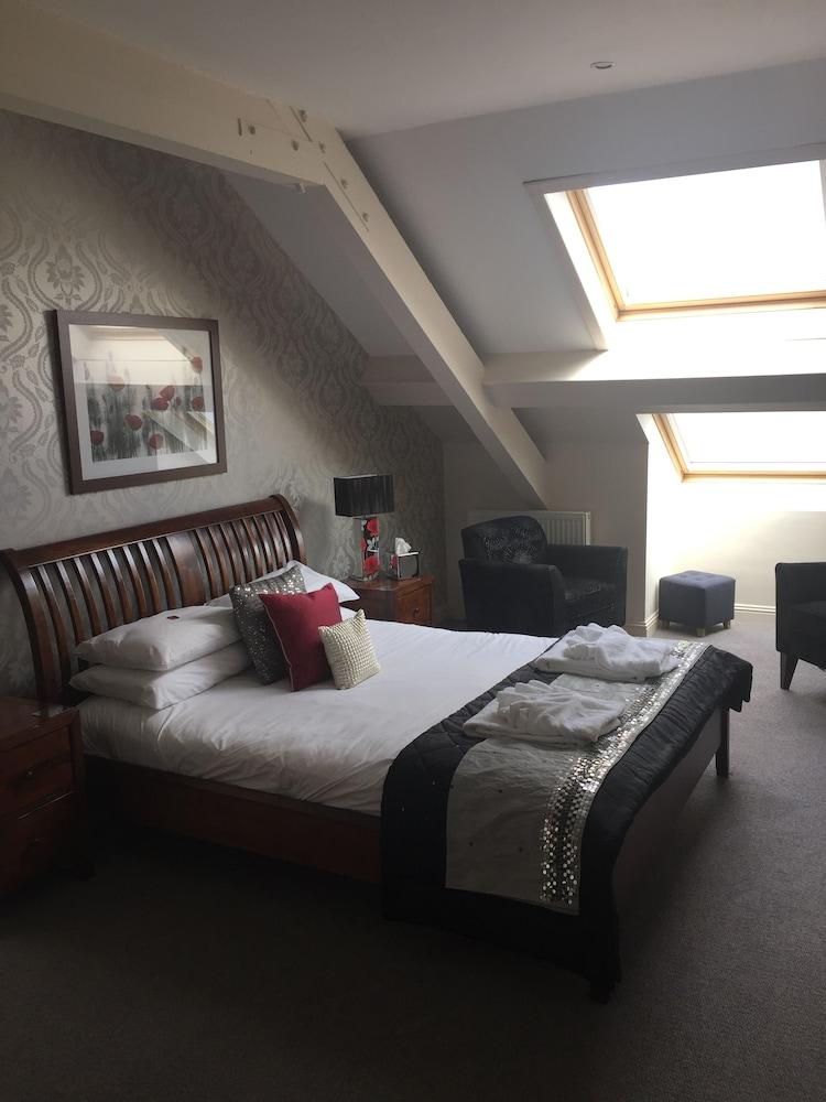 Newton Hall Guest House