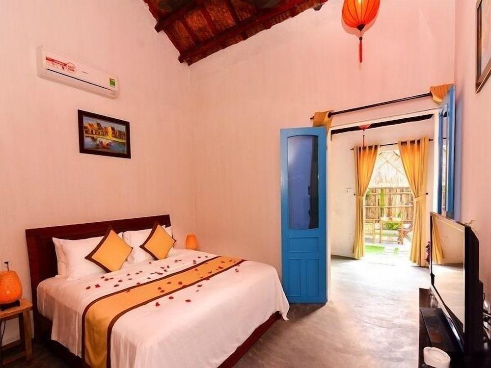 Local Beach Homestay