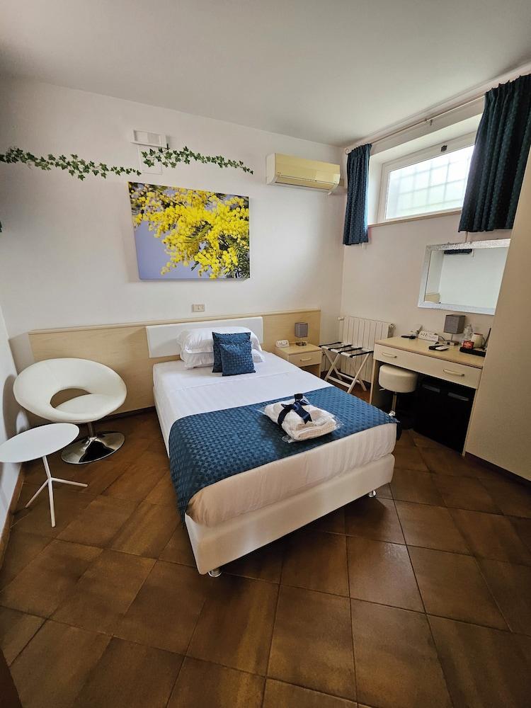 Albis Rooms Guest House