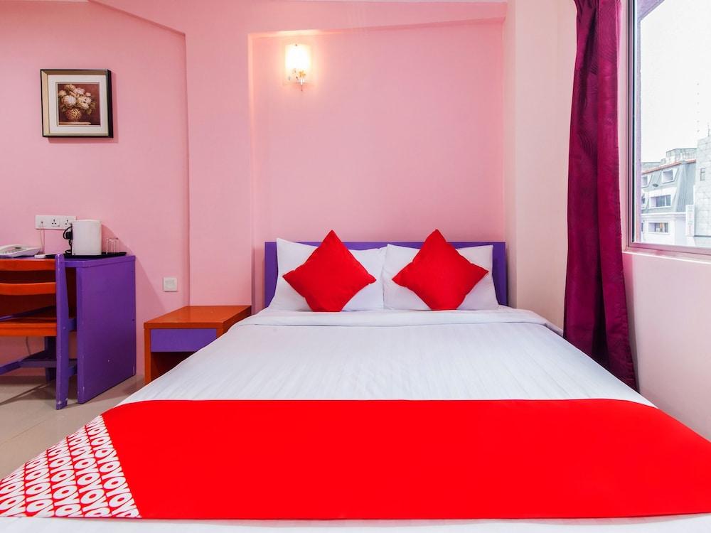 OYO 410 Brickfields Park Hotel