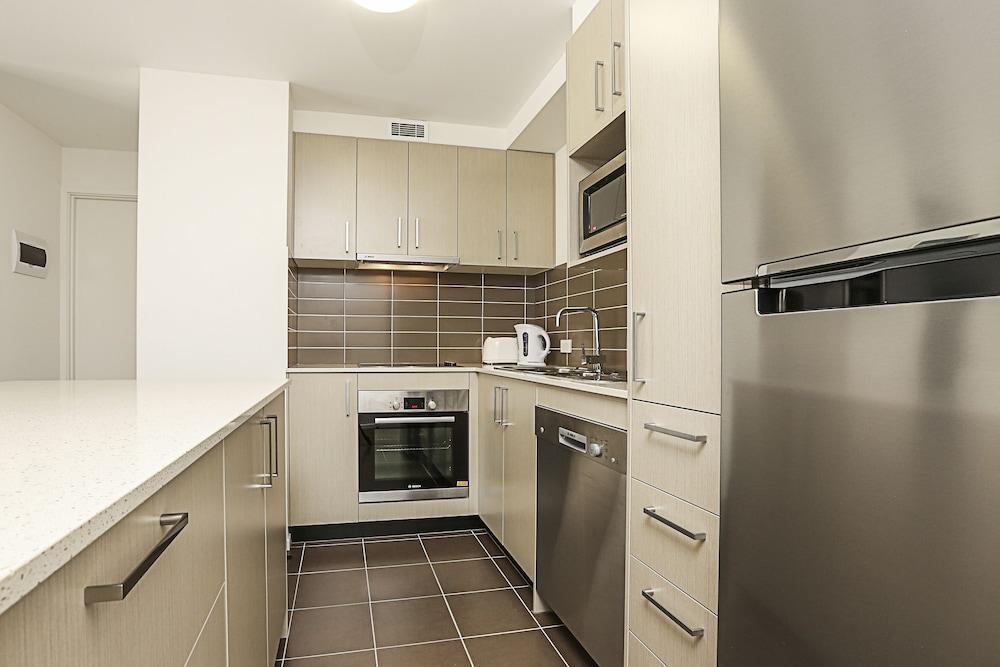 Accommodate Canberra - Braddon 33