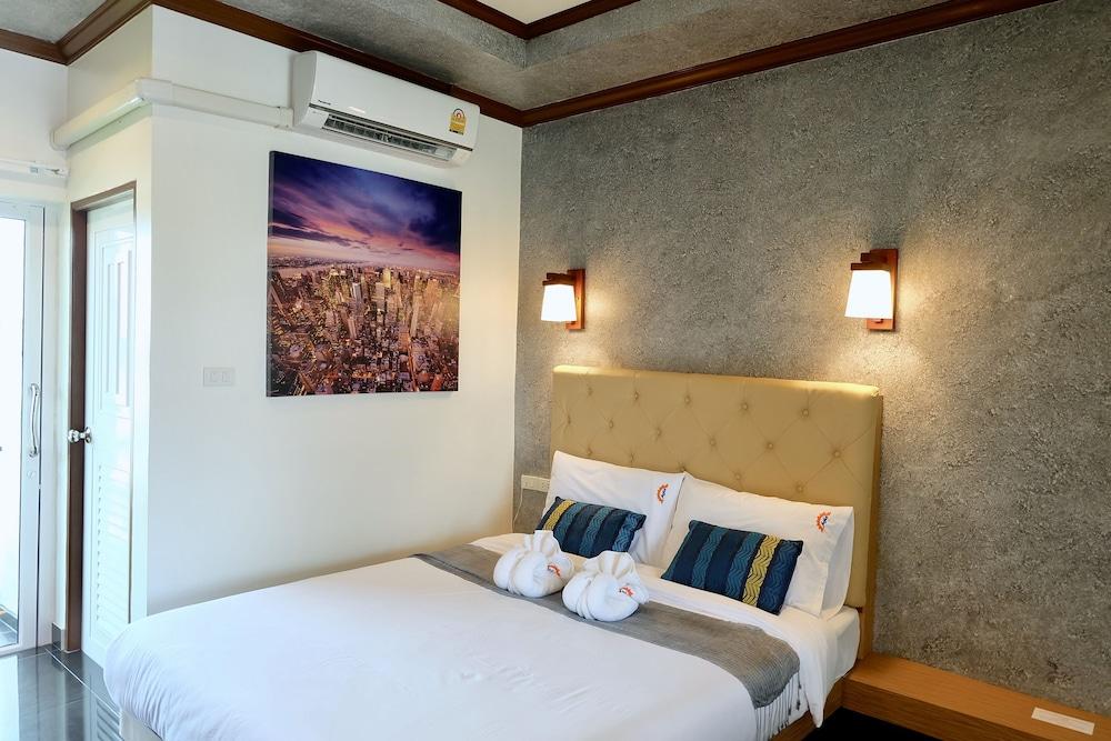 Infinity See Sun Resort