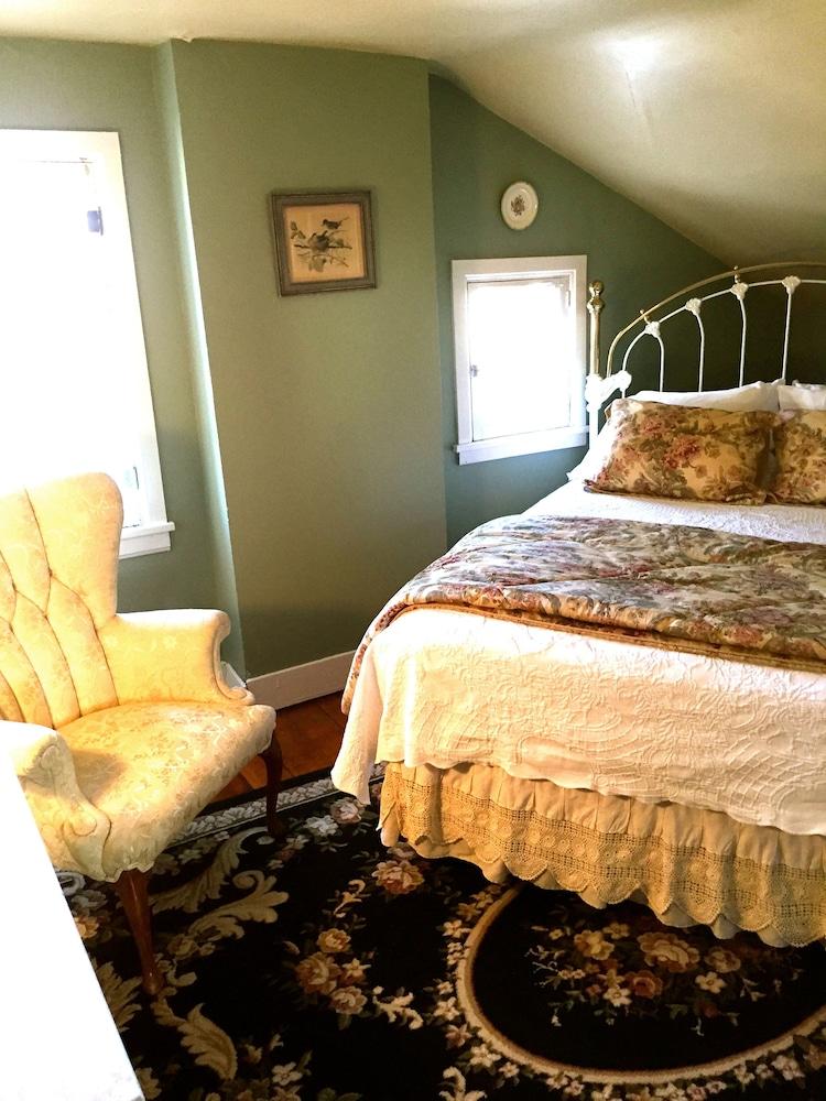 Annie Wiggins Guest House