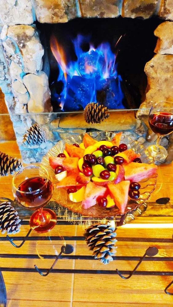 Gokceada Uysallar Köy Evi