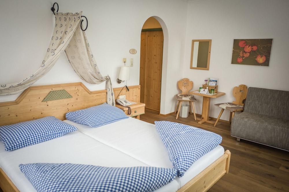 Flora - Das kleine Gartenhotel