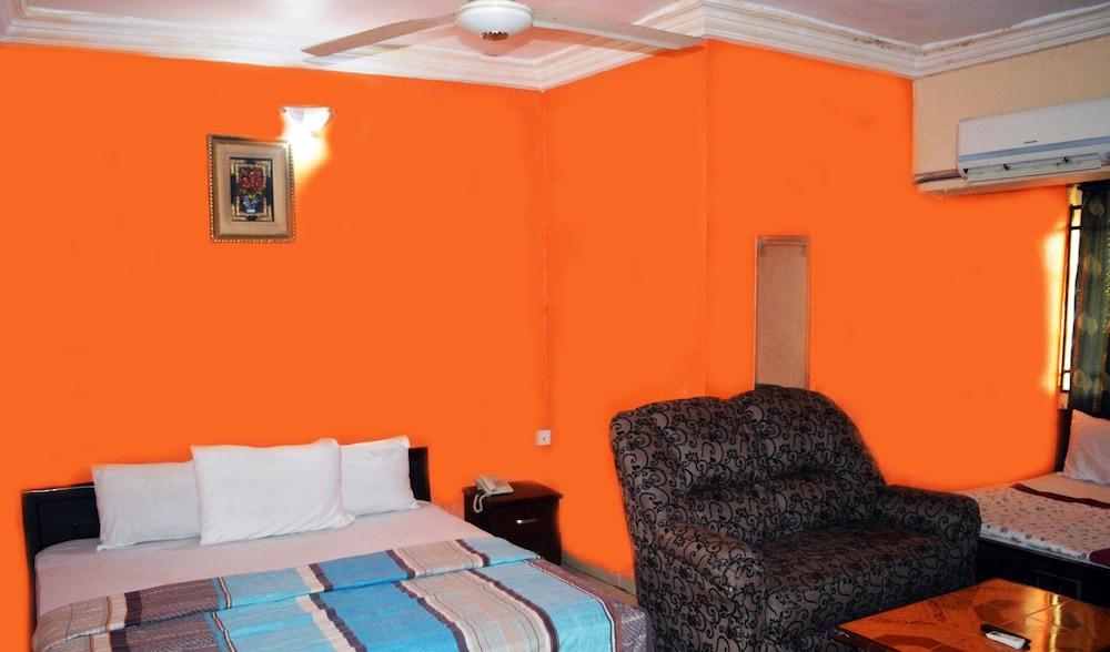 HardRock Hotel and suites