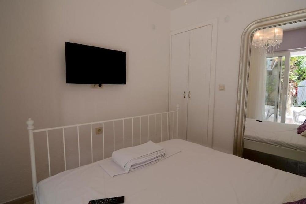 Kiraz Cicegi Butik Akyaka