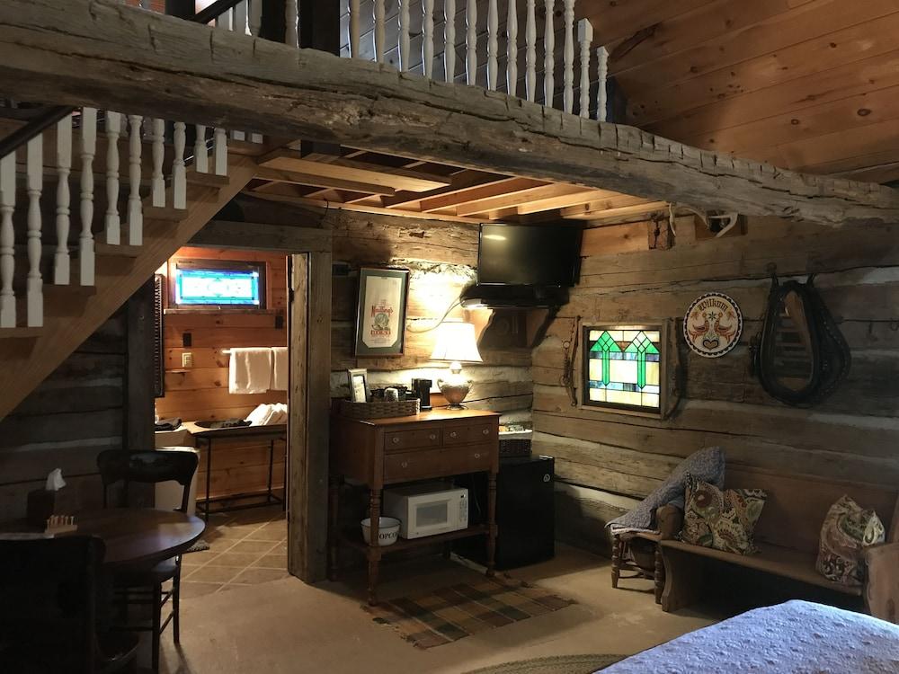 Pecan Grove Cottages