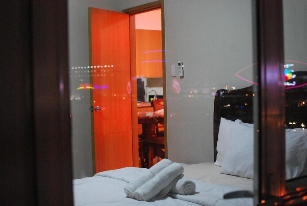 Premiere Haven at Shell Residences