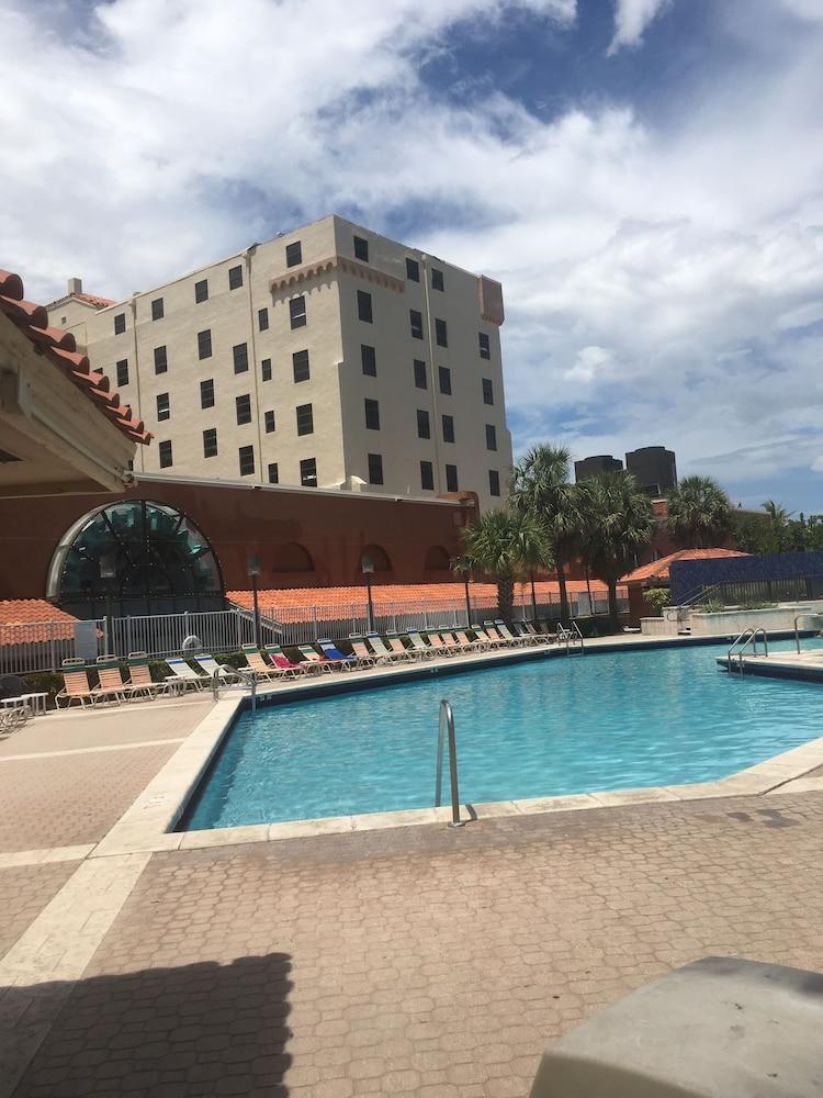 Historic Hollywood Beach Resort