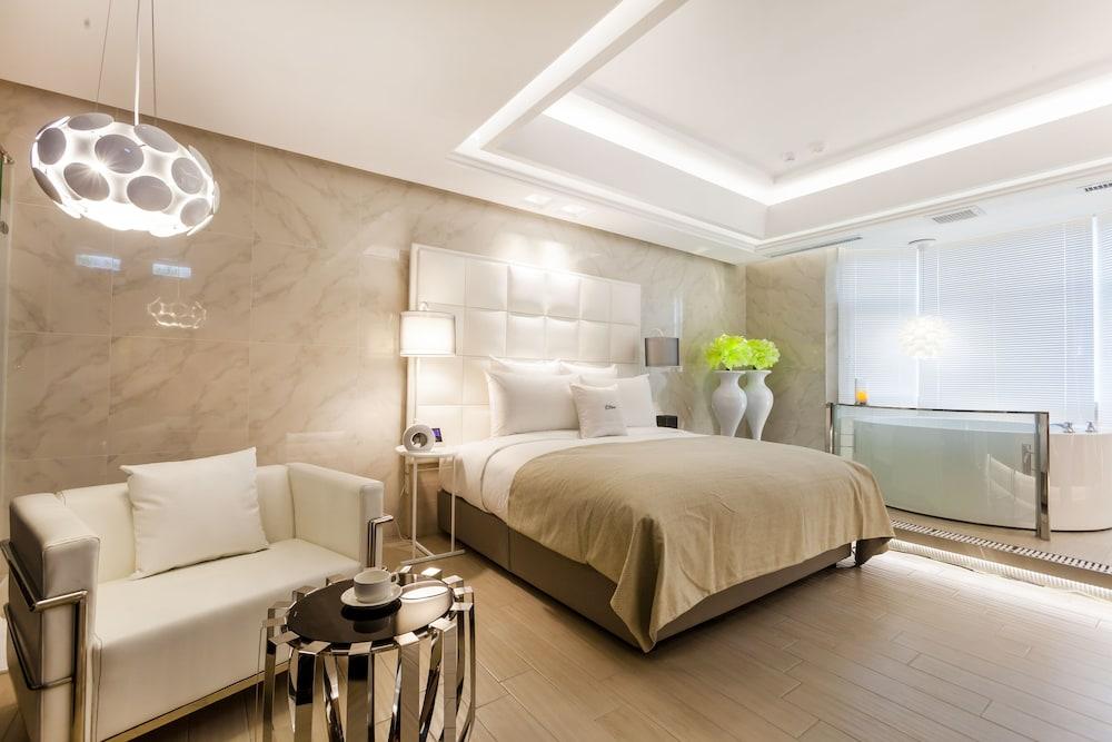 Six Star Motel - Taoyuan