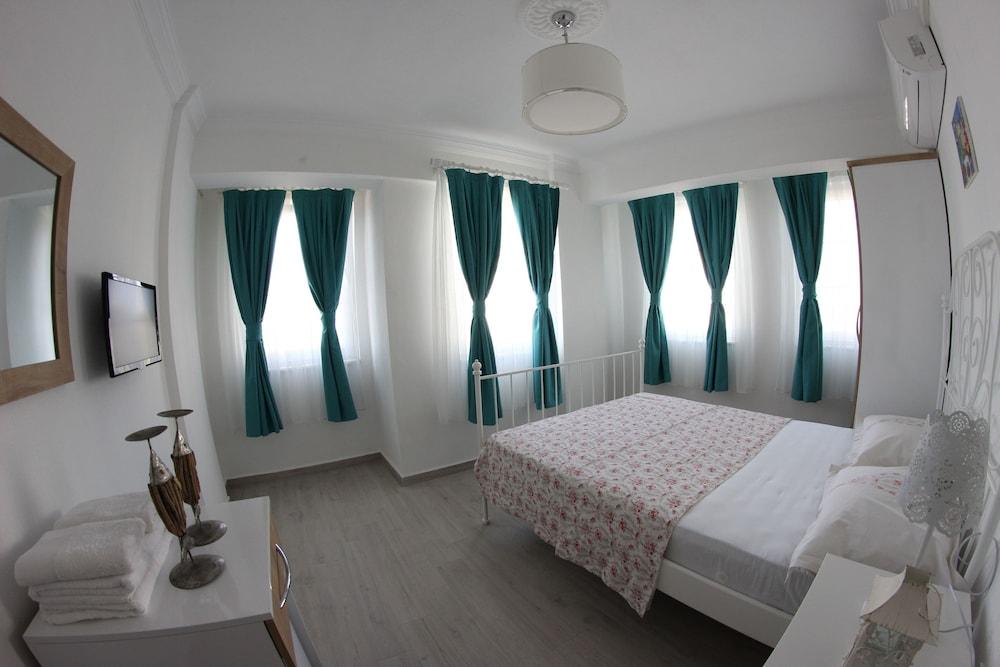 Yeldeğirmeni Bozcaada