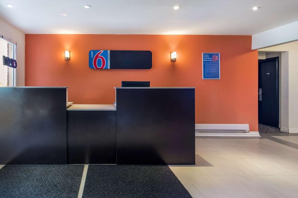 Motel 6 Sudbury, ON