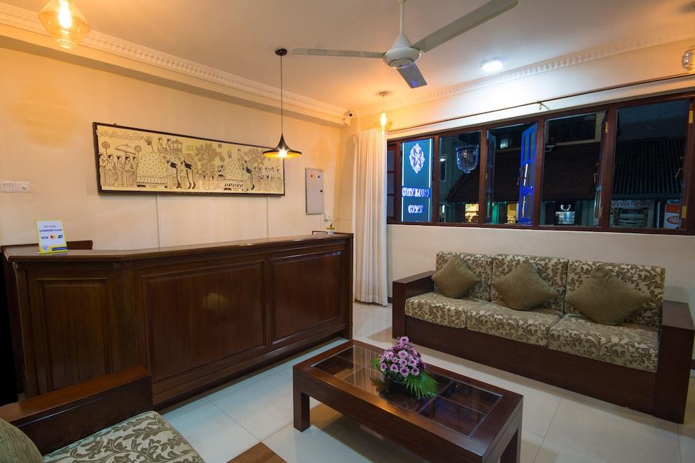 Ceyloni City Hotel