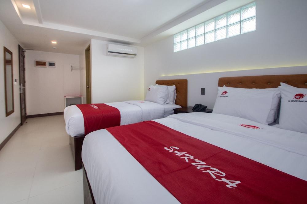 IL Mare Sakura Resort Boracay