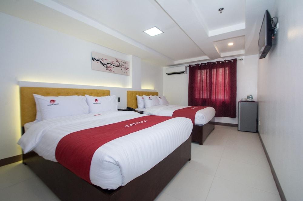 IL Mare Sakura Resort Boracay