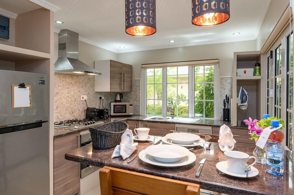 Felicie Cottage & Residence