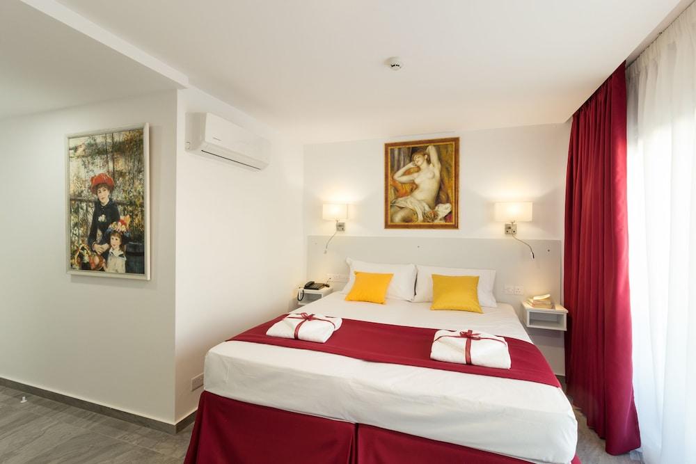 Art & Wine Boutique Hotel