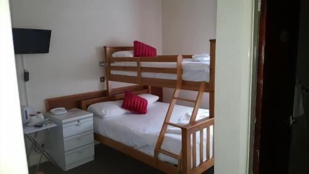 The Fallowfield Lodge