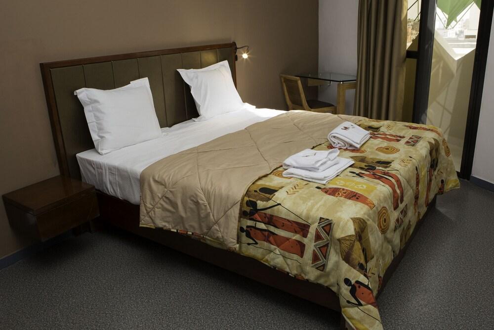 Wakola Hotel Fass Dakar