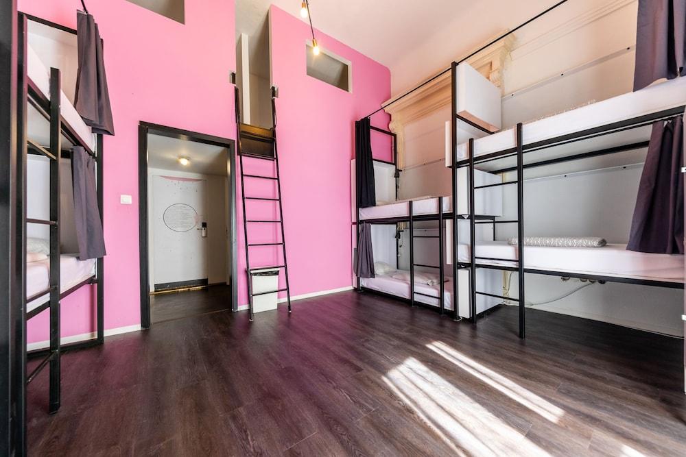 Adagio Hostel Basilica