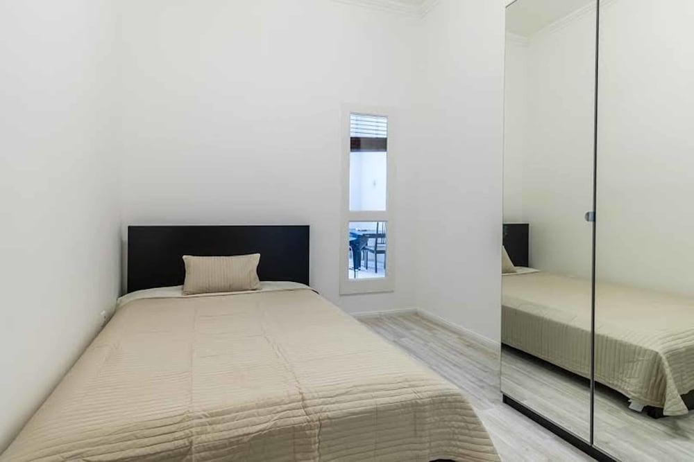 Pelicanstay at Riverside Danube