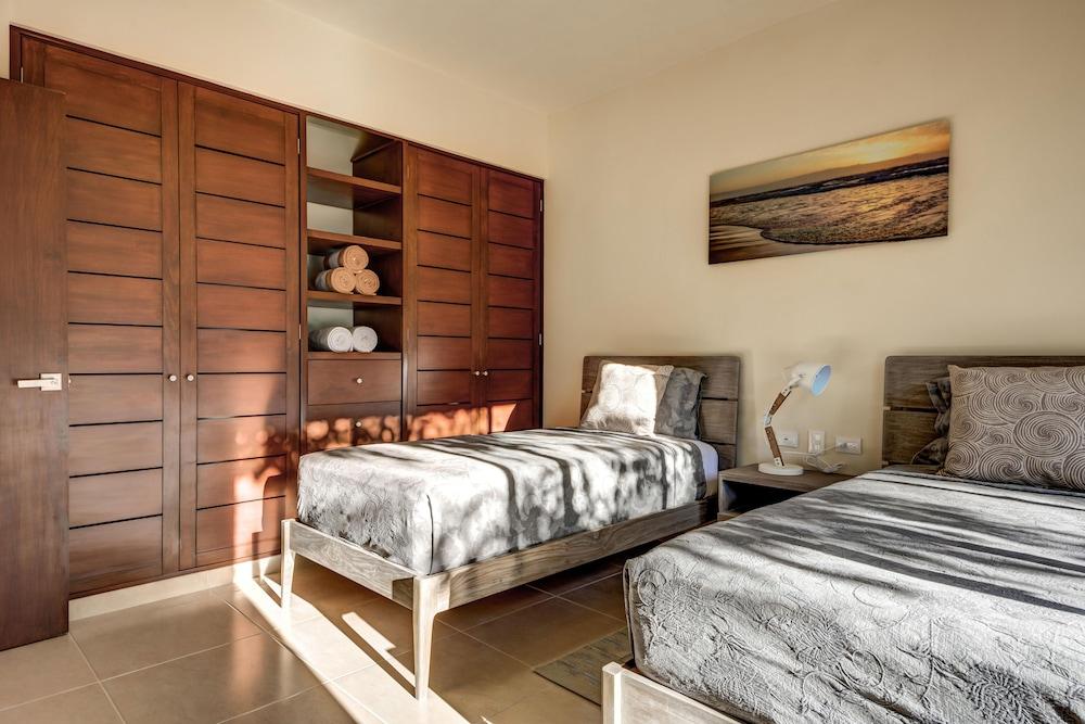 Honey 2 BRM sleeps 4 balcony