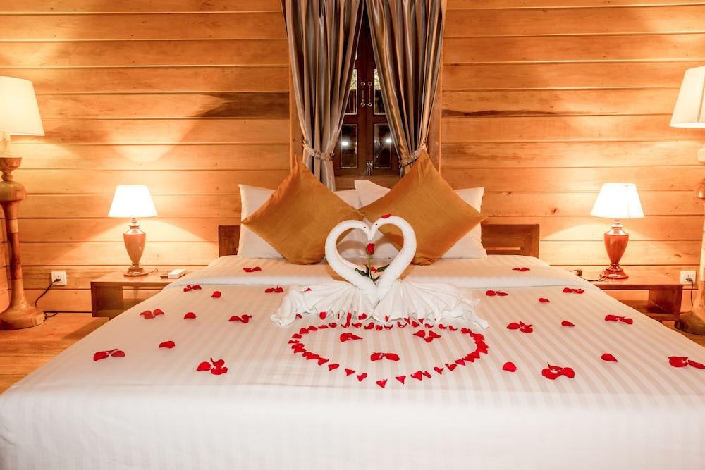 Angkor Heart Village