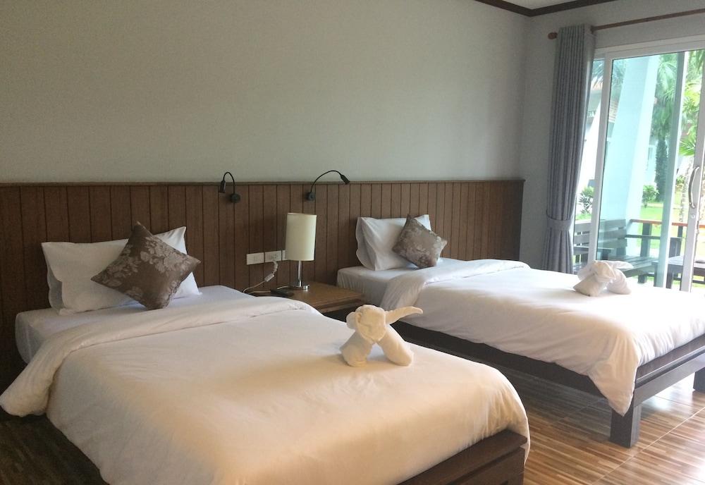 Khaolak Mountain View