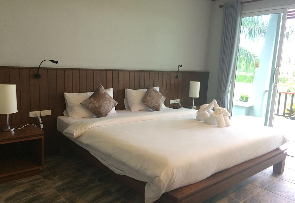 Khaolak Mountain View