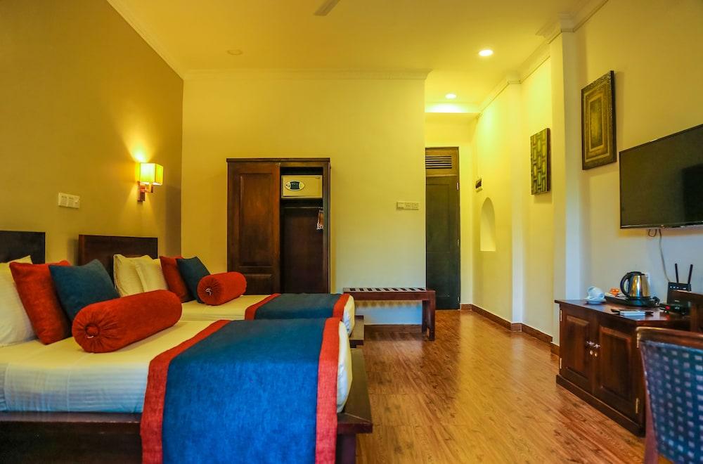 Oak Ray Ella Gap Hotel