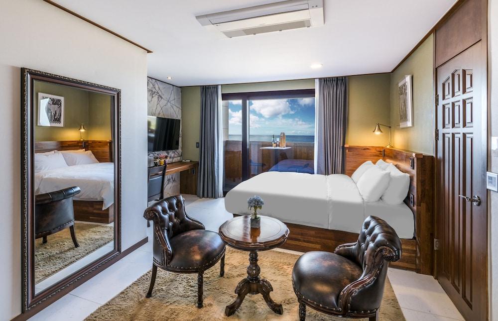 The Jun Pension Jeju