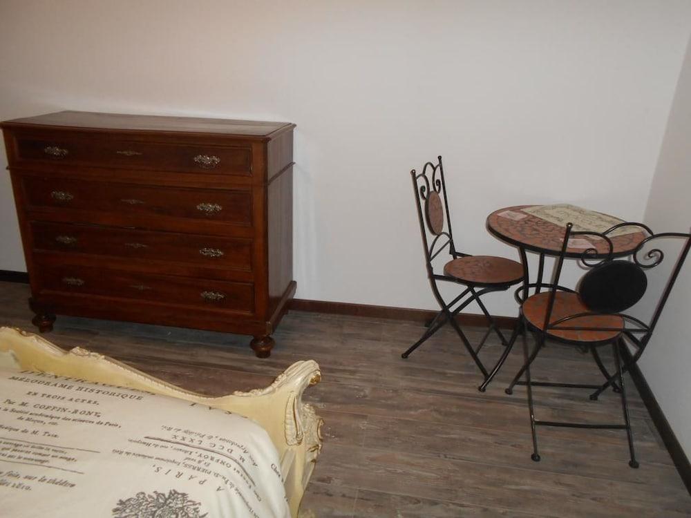 La Maison Des Artistes