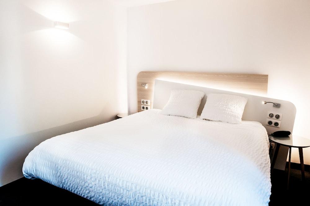 Logis Hôtel Au Lion Rouge