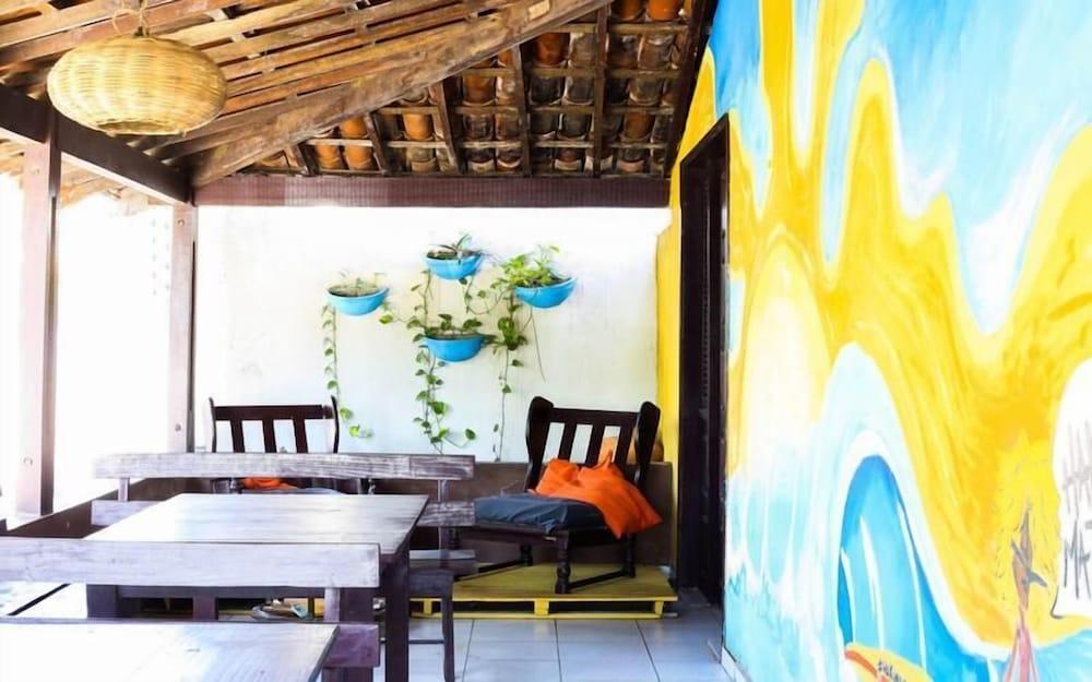 Hakuna Matata Hostel Bar