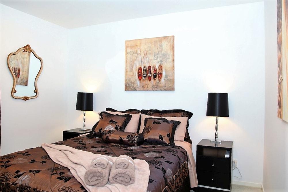 Beautiful Apartment With Patio