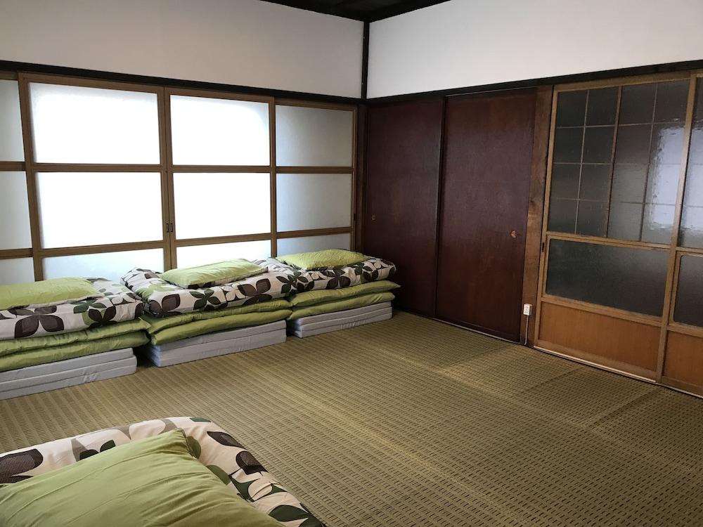 Guesthouse DARUMA - Hostel