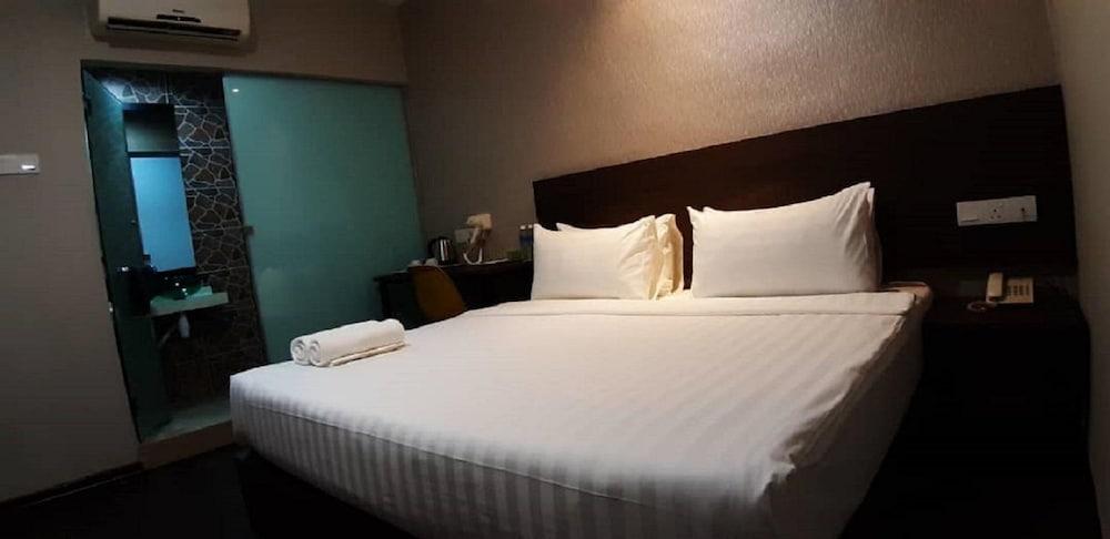 MIICO Hotel @ Mount Austin