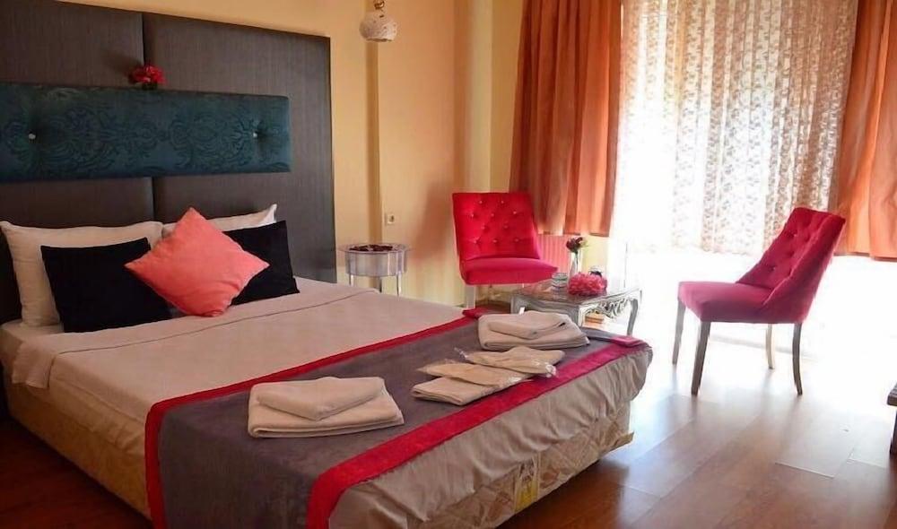 Destina Boutique Hotel