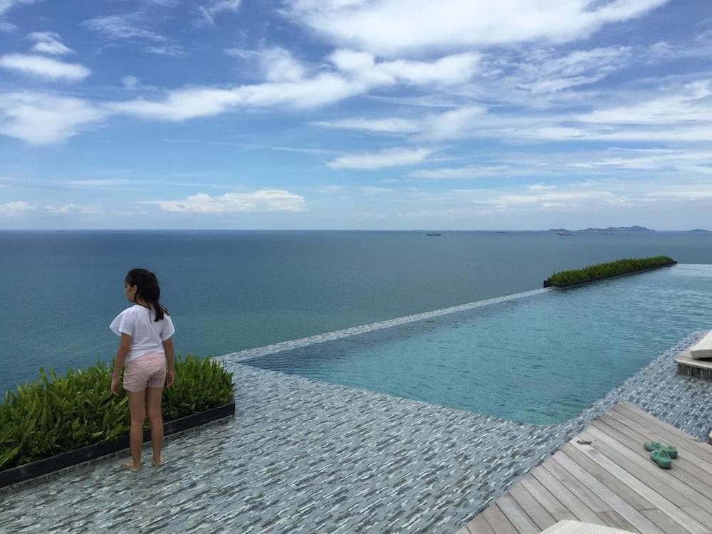 Baan Plai Haad By Pong