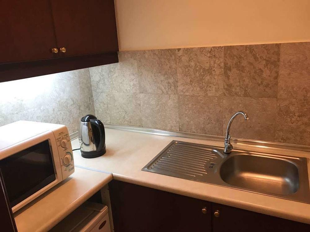 Queens Service Suite at Times Square