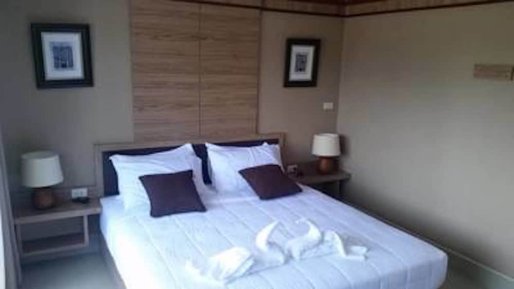 Little Bear Guesthouse and Restaurant