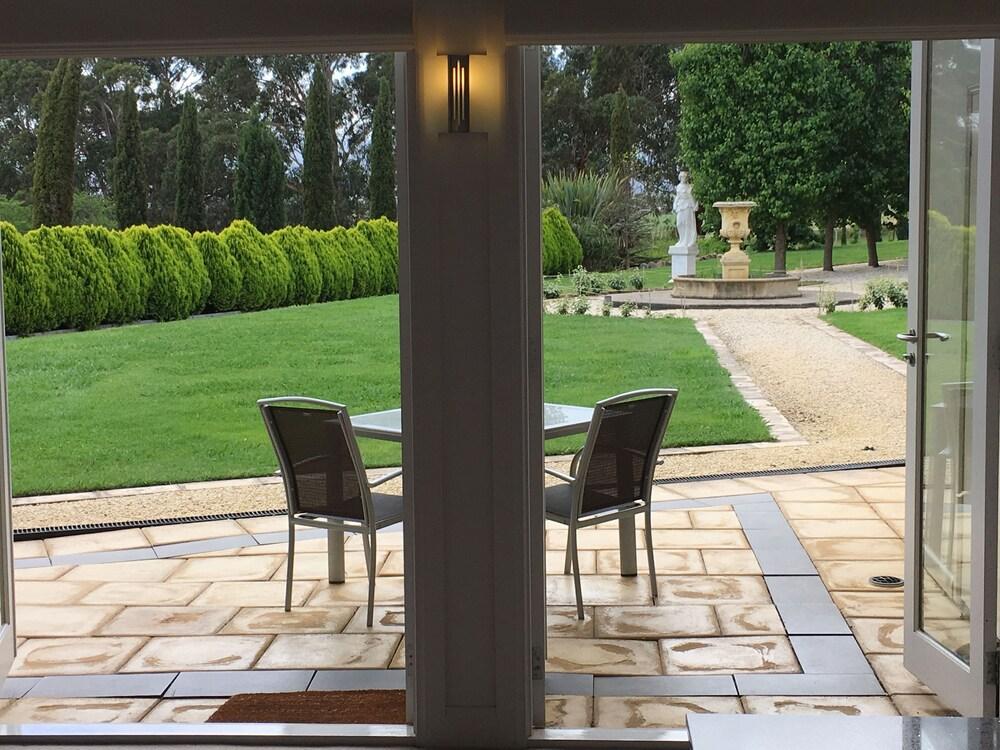 The Gatehouse at Villa Raedward