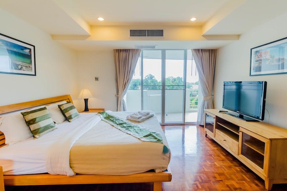 Sea View Hua Hin Condos